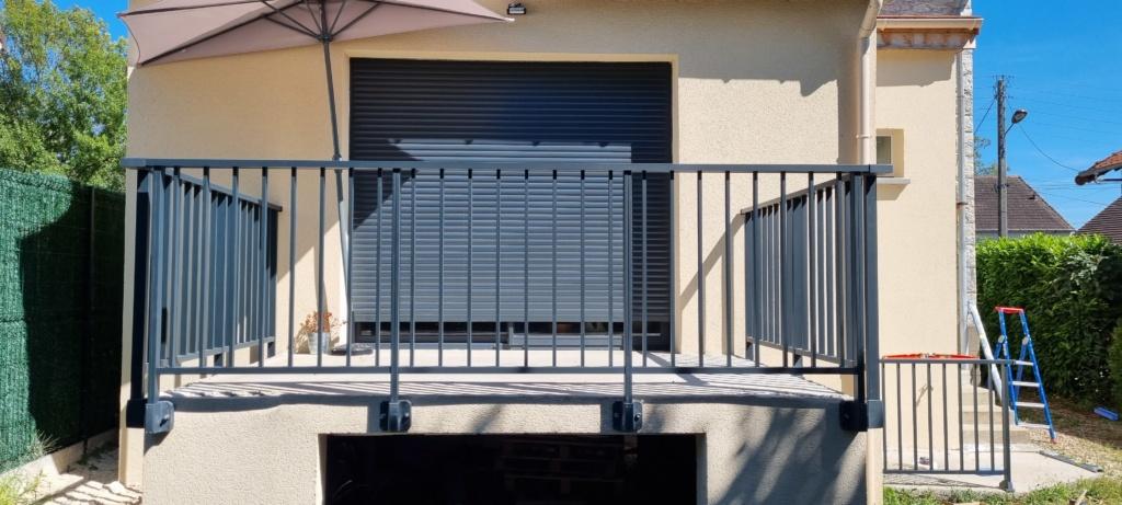 Terrasse surélevée avec l'installation d'un garde corps vue de face